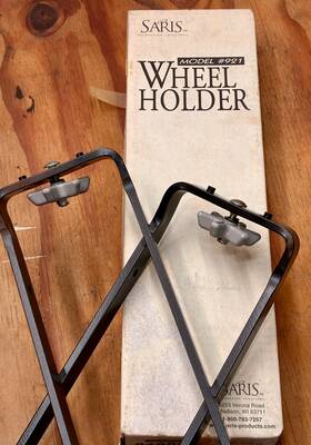 018921 Saris Nos Traps Model 921 Roof Rack Non-folding Wheel Holder - Early Steel