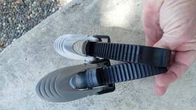 1500056092 Thule 2 Pack Wheel Strap Assembly Silver Oblong Lever New No Package Ratchet