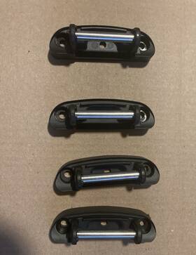 853-5112 Thule 753-2149 4 Tracker Tk Bases Oob New No Hardware See Photos