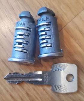 N221 Thule Two 2 Lock Core/cylinders Replacement Genuine Oem With Key