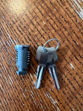 N225 Thule One Key System Lock Cylinder Core With 2 Keys No Installation