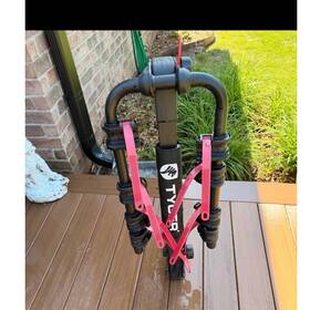 4-bike Tyger Z1741 Hitch Mount Bike Rack Black Red Lock Foldable