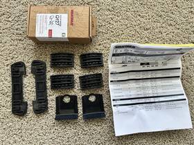 00635 Yakima Q35 Q Clips And Vinyl/rubber Pieces Part #00635 Used