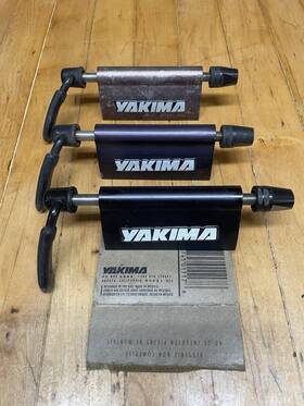 01117 Yakima Blockhead Bolt On Truck Bed Fork Mounting Point