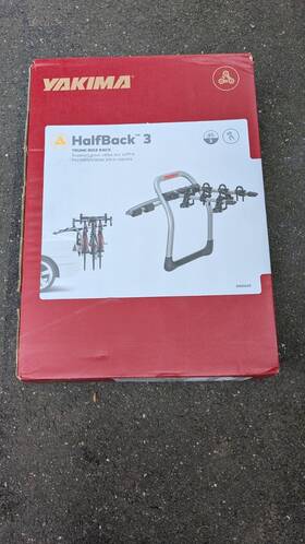64589 Yakima Halfback 3 Trunk Bike Rack Holds Up To Bicycles Silver