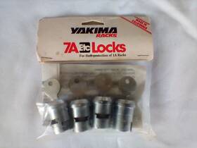 7001 Yakima 1a Lock Cores With Key - 4 Locks -silver Color