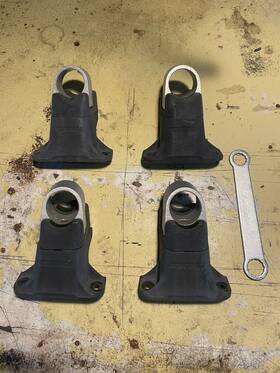 Yakima 736745002015 Railrider 1 Towers Part #0201 W7