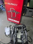 Yakima Halfback 3 Trunk Bike Rack Holds Up To Bicycles Silver. Fixed Price $114.95.